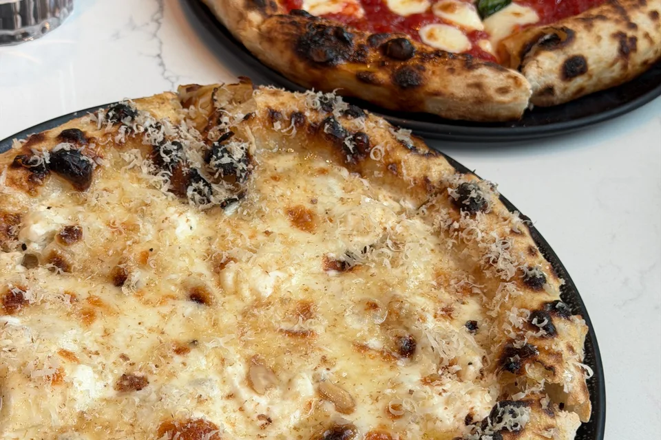 BookNoFees: Fotografie ilustrativă: Pizza