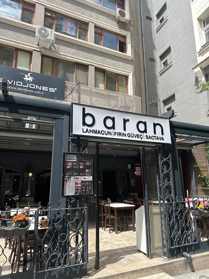 BookNoFees: Restaurant – Baran Lahmacun – Istanbul – Baran Lahmacun, fotografie 1
