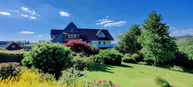 BookNoFees: Restaurant – Landhaus Stottmert – Herscheid – Casa de țară Stottmert, fotografie 3