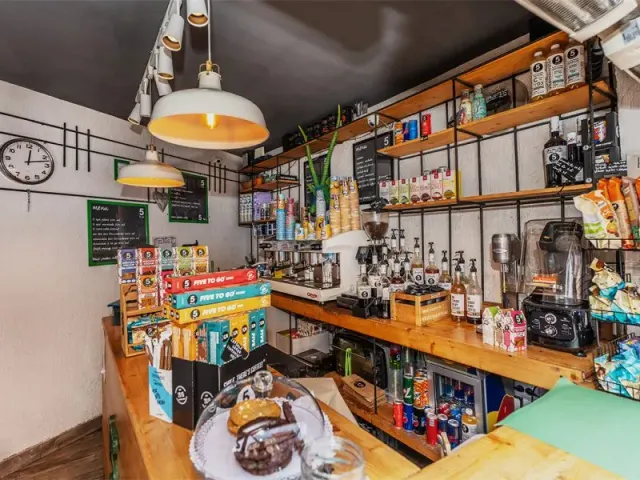 BookNoFees: Cafenea – 5 to go – Bucharest – Mai sunt 5, fotografie 3