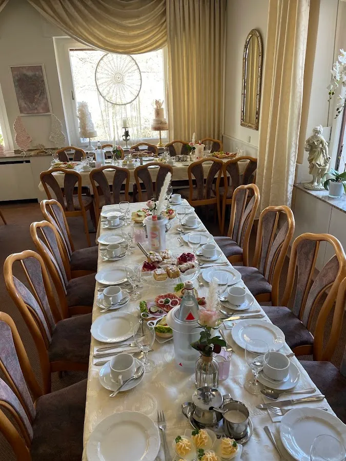 BookNoFees: Restaurant – Konditorei & Confiserie Kartenberg – Ennepetal – Cofetărie și patiserie Kartenberg, fotografie 1