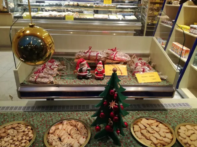 BookNoFees: Restaurant – Bäckerei Langhammer – Selm – Brutăria Langhammer, fotografie 2