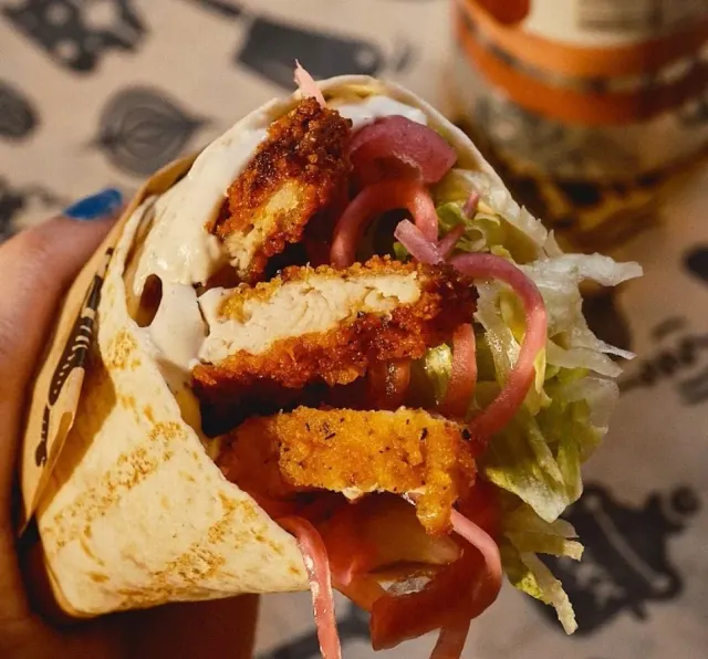 BookNoFees: Restaurant – Bastard Burgers – Stockholm – Burgheri Bastard, fotografie 3