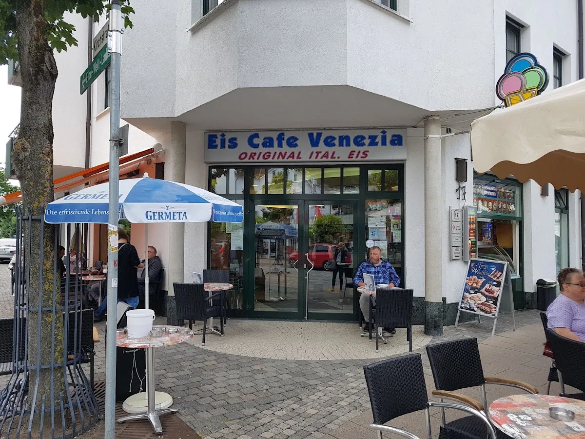 BookNoFees: Restaurant – Eiscafé Venezia – Marsberg – Eiscafé Venezia, fotografie 1