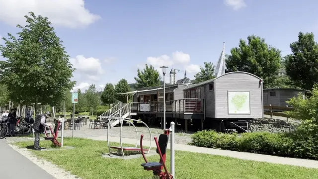 BookNoFees: Restaurant – Finnentroper Lokschuppen – Finnentrop – Depoul de locomotive din Finnentrop, fotografie 3