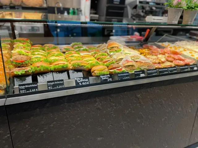 BookNoFees: Restaurant – Bäckerei Birkelbach – Bad Berleburg – Brutăria Birkelbach, fotografie 3