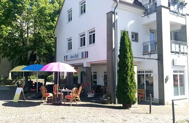 BookNoFees: Cafenea – Aus:Zeit – Rüthen – Din:Zeit, fotografie 1