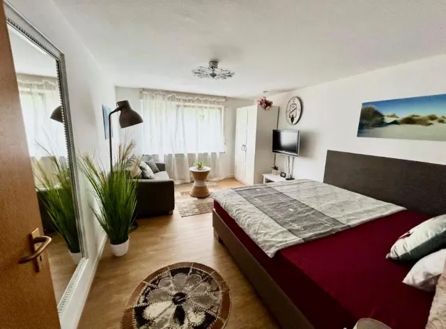 BookNoFees: Apartament liniștit, cu intrare separată și vedere la grădină – Karlsruhe