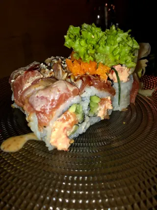 Restaurant – BookNoFees: fotografie din recenzia lui Valentina Pfenning despre Sake Neheim