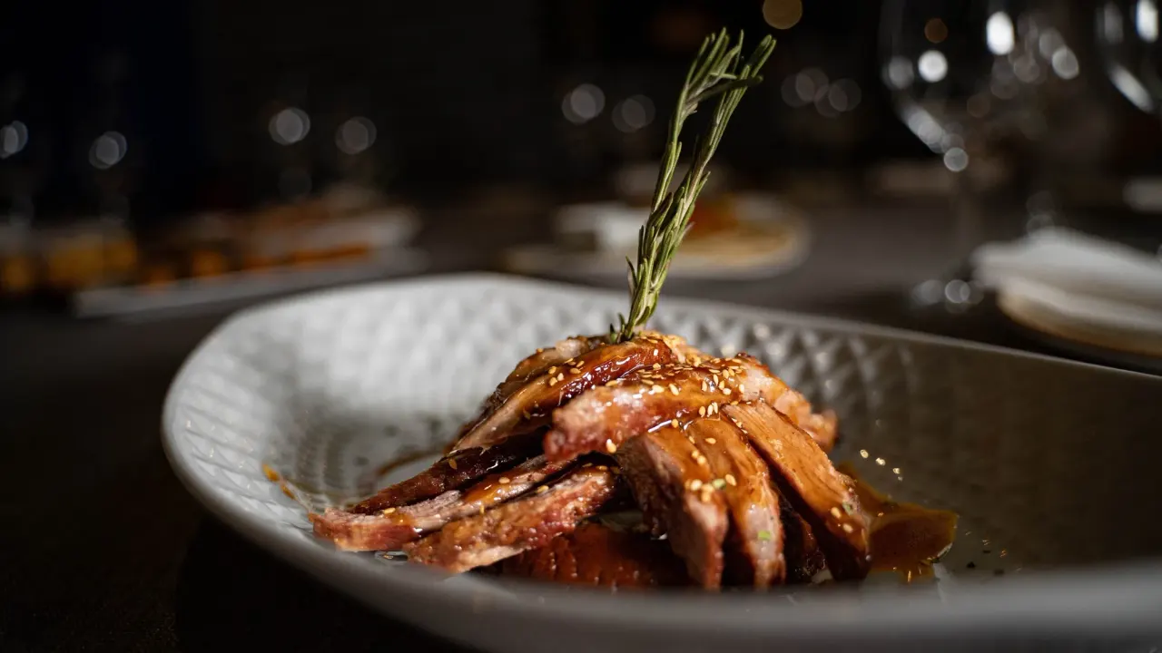 BookNoFees: Restaurant – Los Montes de Galicia – Madrid – Munții din Galicia, fotografie 1