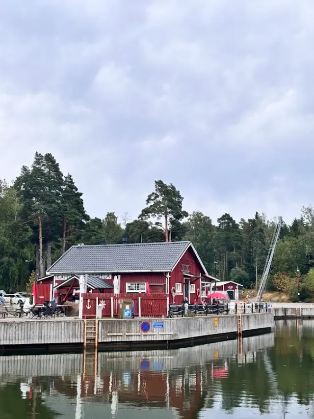 BookNoFees: Cafenea – Kahvila Kampela – Helsinki – Cafeneaua Kampela, fotografie 3