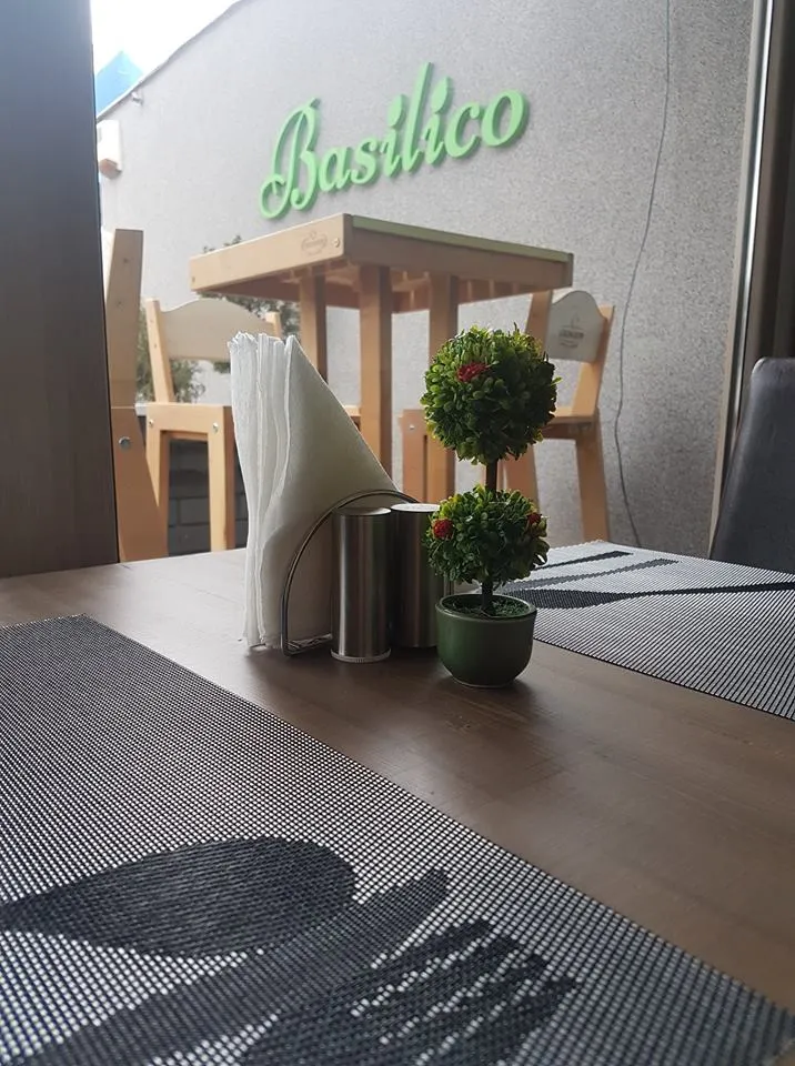 BookNoFees: Restaurant – Basilico – Bucharest – Basilico, fotografie 1