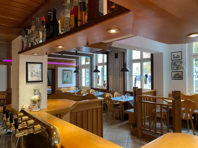 BookNoFees: Restaurant – Altes Gasthaus Diers am Markt – Werl – Vechea han „Diers” de pe piață, fotografie 3