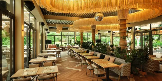 BookNoFees: Restaurant – Le Bistro – Budapest – Bistroul, fotografie 3