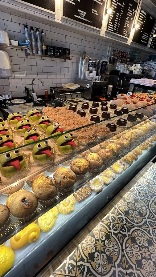 BookNoFees: Cafenea – Kaffein – Stockholm – Cofeina, fotografie 1