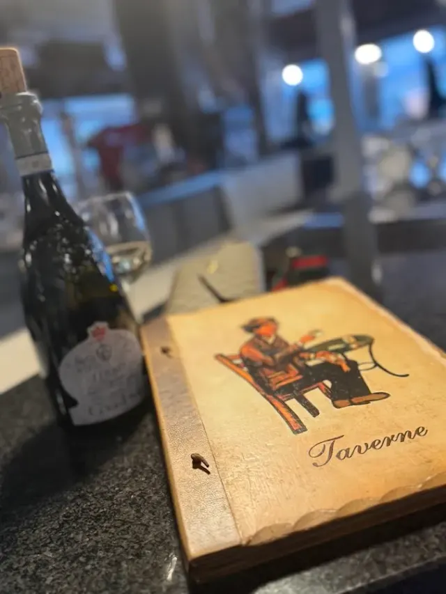 BookNoFees: Restaurant – Nico's Taverne – Recklinghausen – Taverna lui Nico, fotografie 2