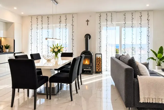 BookNoFees: Apartamentul 2 „Auszeit-Vodice”, cu balcon și vedere la mare – Vodice