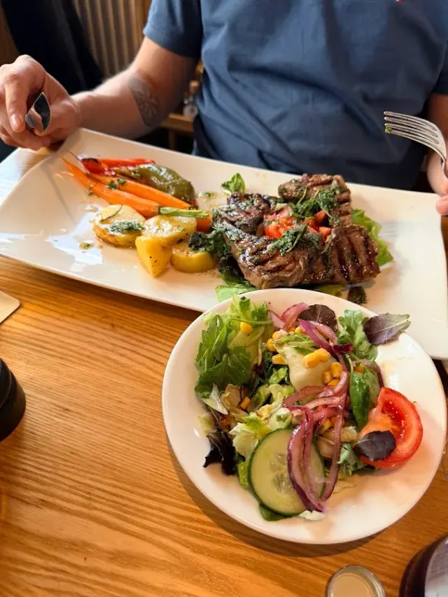 BookNoFees: Restaurant – Ristorante da Filippo – Olsberg – Restaurantul „Da Filippo”, fotografie 2