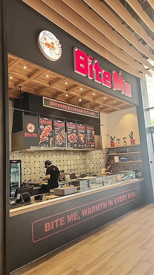 BookNoFees: Restaurant – BITE ME – Ljubljana – Du-te naibii, fotografie 1