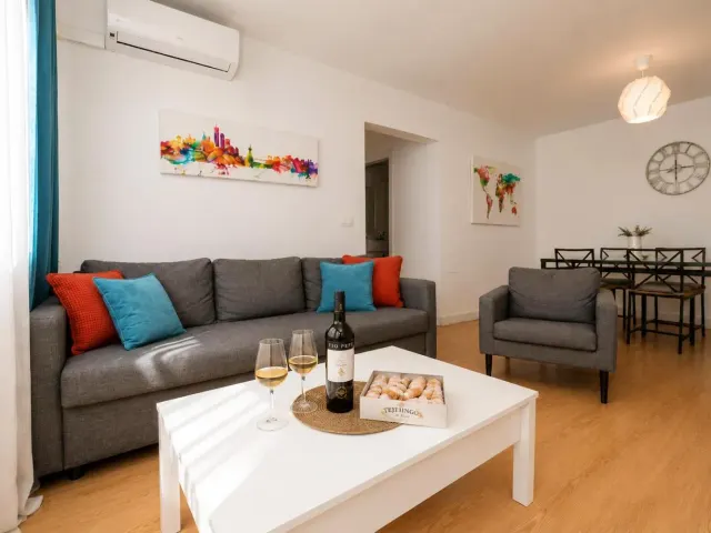 BookNoFees: Apartamentul în întregime – Jerez De La Frontera