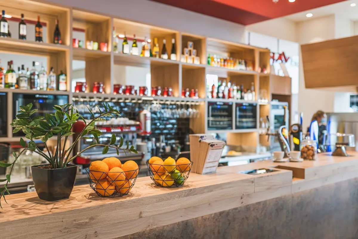 BookNoFees: Restaurant – Vapiano – Helsinki – Vapiano, fotografie 1