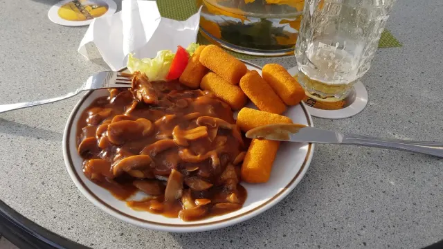 BookNoFees: Restaurant – Bei Steggers! – Marsberg – La Steggers!, fotografie 3