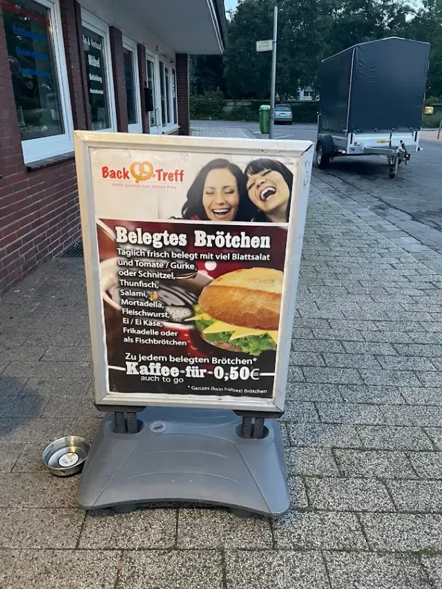 BookNoFees: Restaurant – Bäckerei Back Treff – Datteln – Brutăria Back Treff, fotografie 2