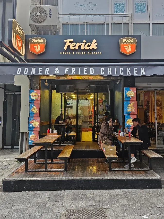 BookNoFees: Snack-bar – Ferick Fried Chicken – Istanbul – Ferick Fried Chicken, fotografie 1