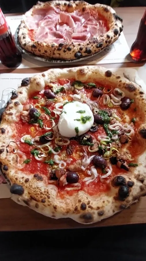 BookNoFees: Restaurant – Verace – Ljubljana – Adevărat, fotografie 3