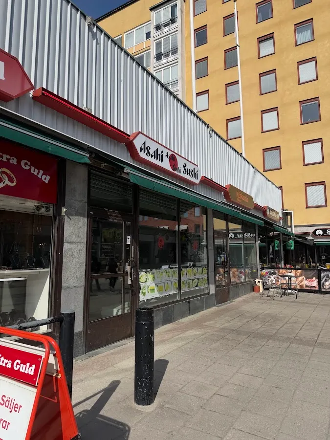 BookNoFees: Snack-bar – Asahi Sushi – Stockholm – Asahi Sushi, fotografie 1