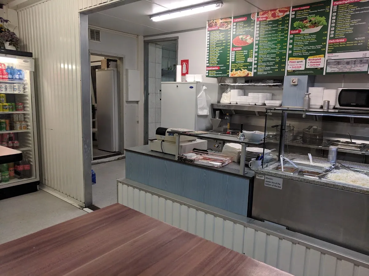 BookNoFees: Restaurant – Döner Kebap Haus Lindenberg – Freudenberg – Döner Kebap Haus Lindenberg, fotografie 1