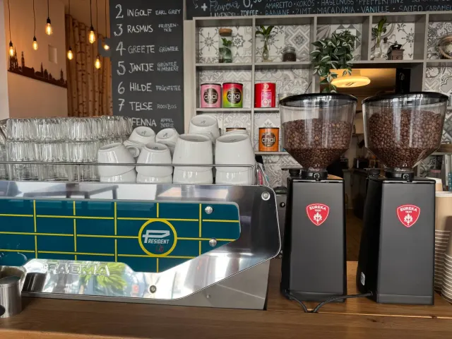 BookNoFees: Înghețată – Linos Eis & Café – Bad Sassendorf – Linos Eis & Café, fotografie 2