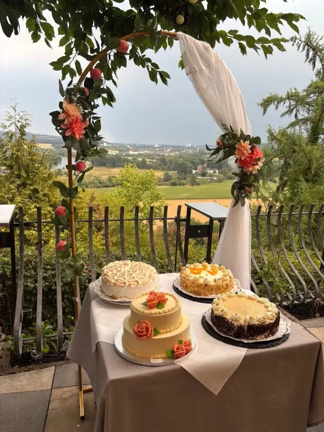 BookNoFees: Restaurant – Konditorei Café Wiacker – Herne – Cofetăria-cafenea Wiacker, fotografie 2