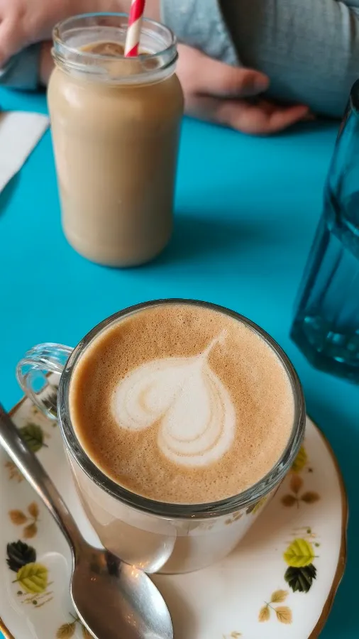 BookNoFees: Cafenea – The Cake Cafe – Dublin – Cafeneaua „The Cake”, fotografie 2