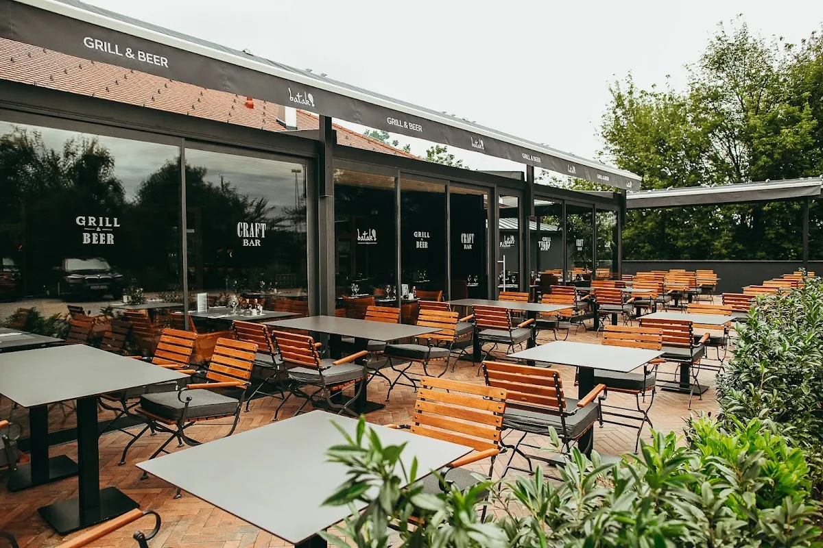 BookNoFees: Restaurant – Batak grill – Zagreb – Grătar Batak, fotografie 1