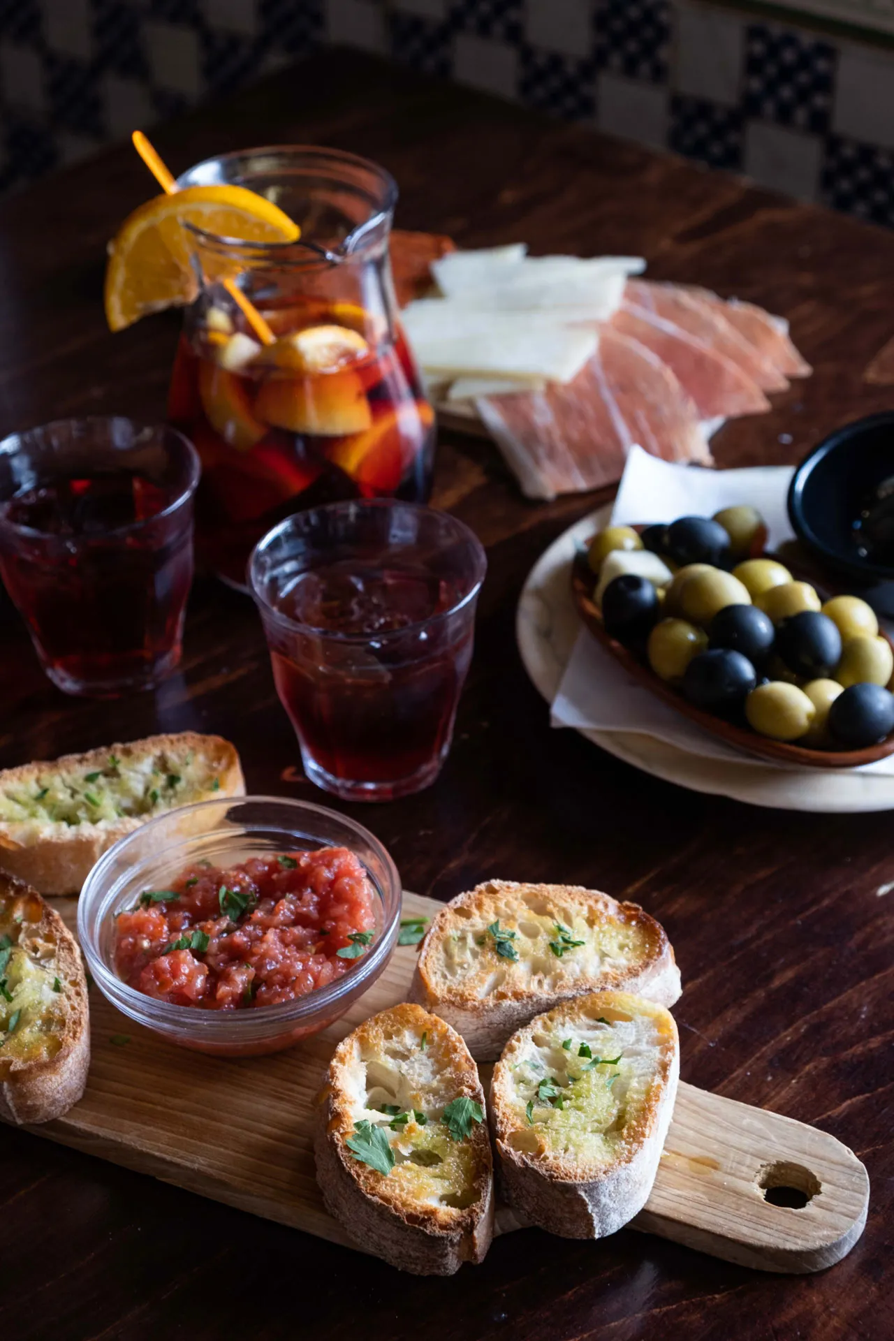 BookNoFees: Restaurant – Joselito Tapas – Amsterdam – Tapas-urile micuțului Joselito, fotografie 1