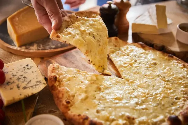 BookNoFees: Restaurant – Antica Pizza – Bucharest – Pizza Antică, fotografie 2