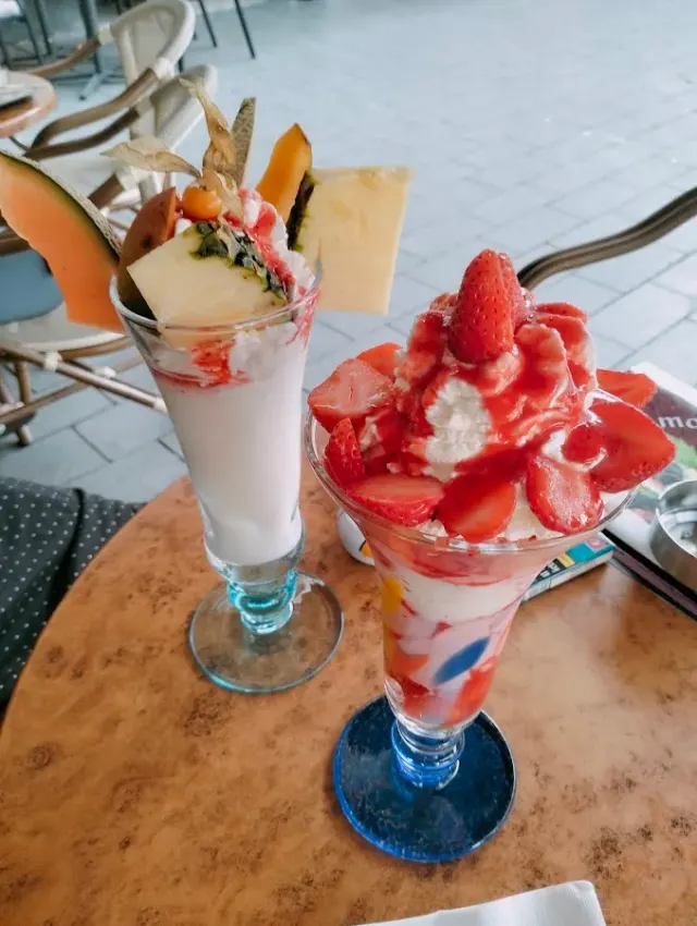 BookNoFees: Restaurant – Eiscafe San Remo – Lünen – Eiscafe San Remo, fotografie 2