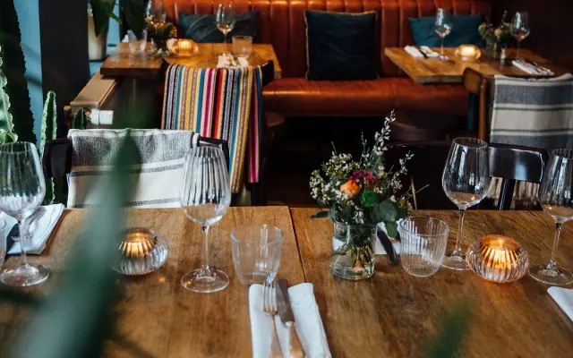 BookNoFees: Restaurant – La Mezcla – Berlin – Amestecul, fotografie 3