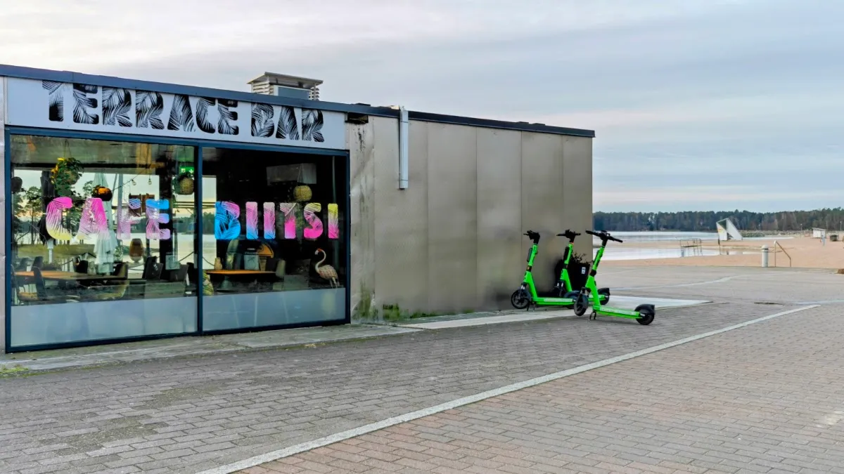 BookNoFees: Cafenea – Cafe Biitsi – Helsinki – Cafe Biitsi, fotografie 1