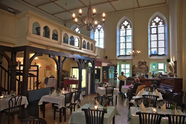 BookNoFees: Restaurant – La Vecchia Chiesa – Werl – Biserica Veche, fotografie 3