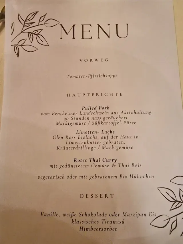 BookNoFees: Restaurant – EssZimmer – Hattingen – Sufragerie, fotografie 2
