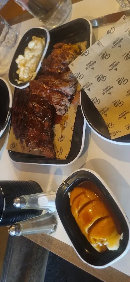 BookNoFees: Restaurant – Pitt Bros – Dublin – Pitt Bros, fotografie 2