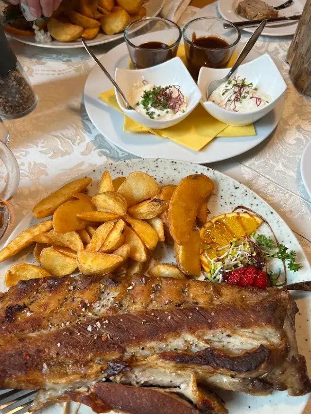 BookNoFees: Restaurant – Zur schönen Aussicht – Fröndenberg – Către priveliștea frumoasă, fotografie 2