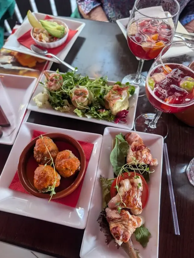 BookNoFees: Restaurant – Aqui – Stockholm – Aici, fotografie 2