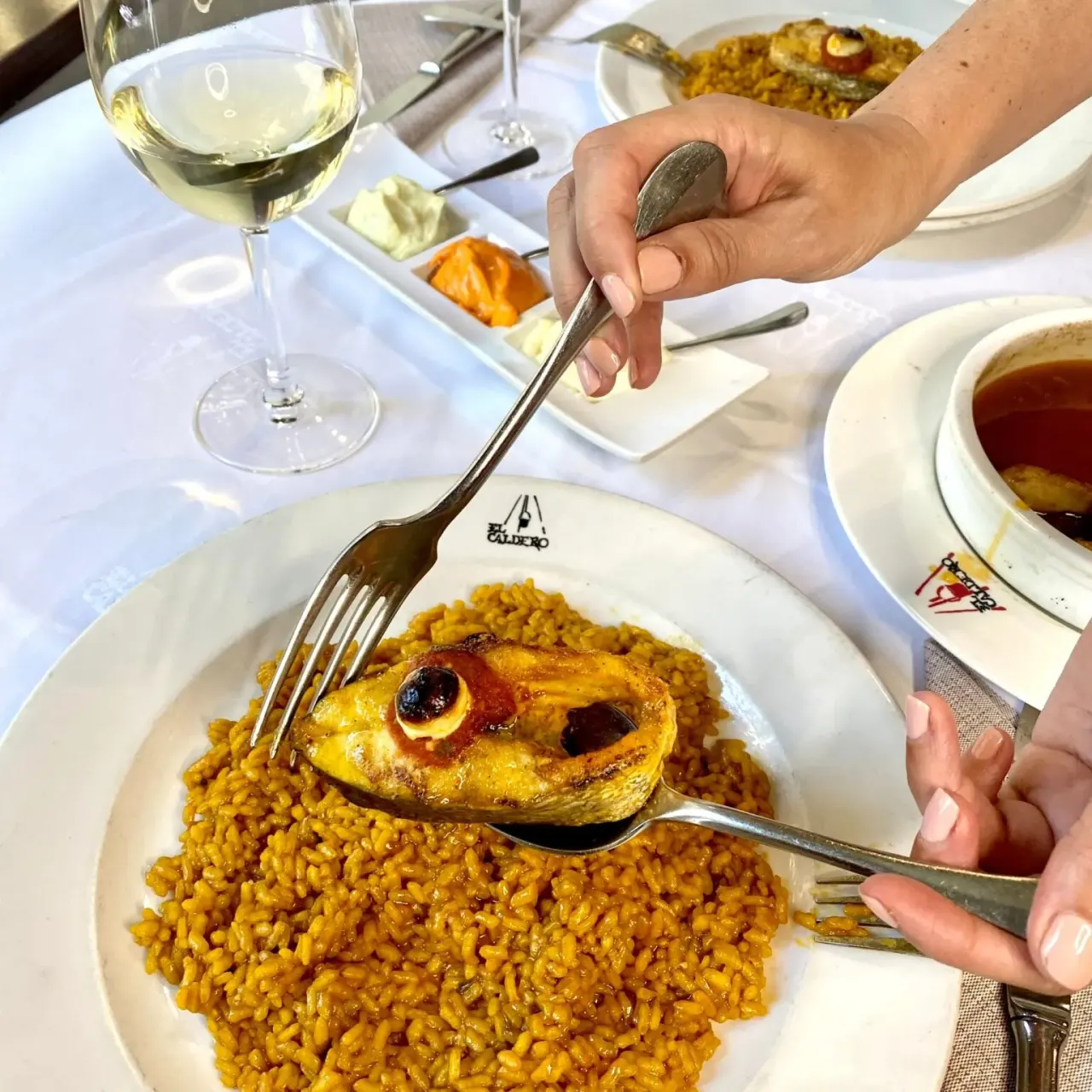 BookNoFees: Restaurant – El Caldero – Madrid – Cazanul, fotografie 1