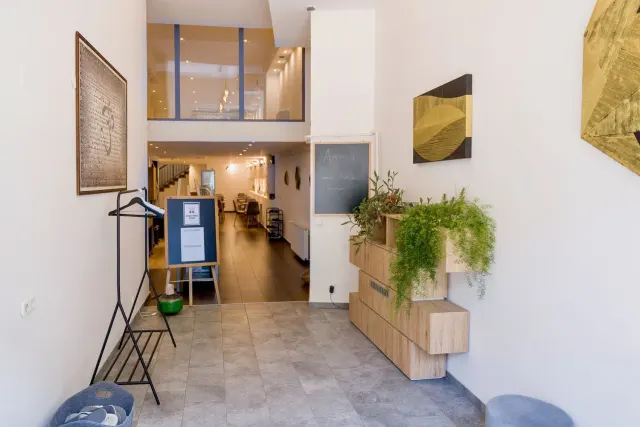 BookNoFees: Cafenea – Agora – Budapest – Acum, fotografie 2