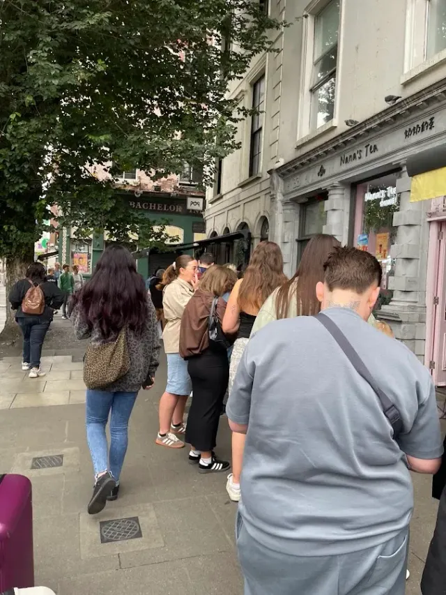 BookNoFees: Cafenea – Póg – Dublin – Sărut, fotografie 2