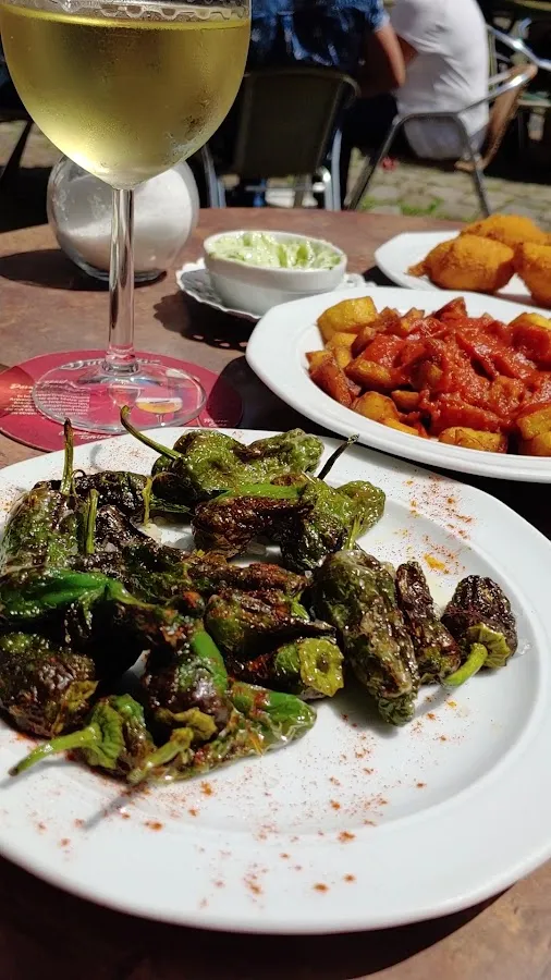 BookNoFees: Restaurant – Locanta Tapas Bar Gaststätte – Schwerte – Locanta Tapas Bar – Restaurant, fotografie 3
