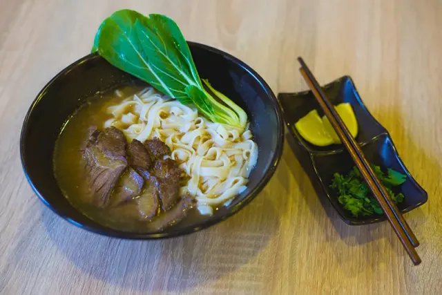 BookNoFees: Snack-bar – Flour Style Wok Bar – Budapest – Flour Style Wok Bar, fotografie 3